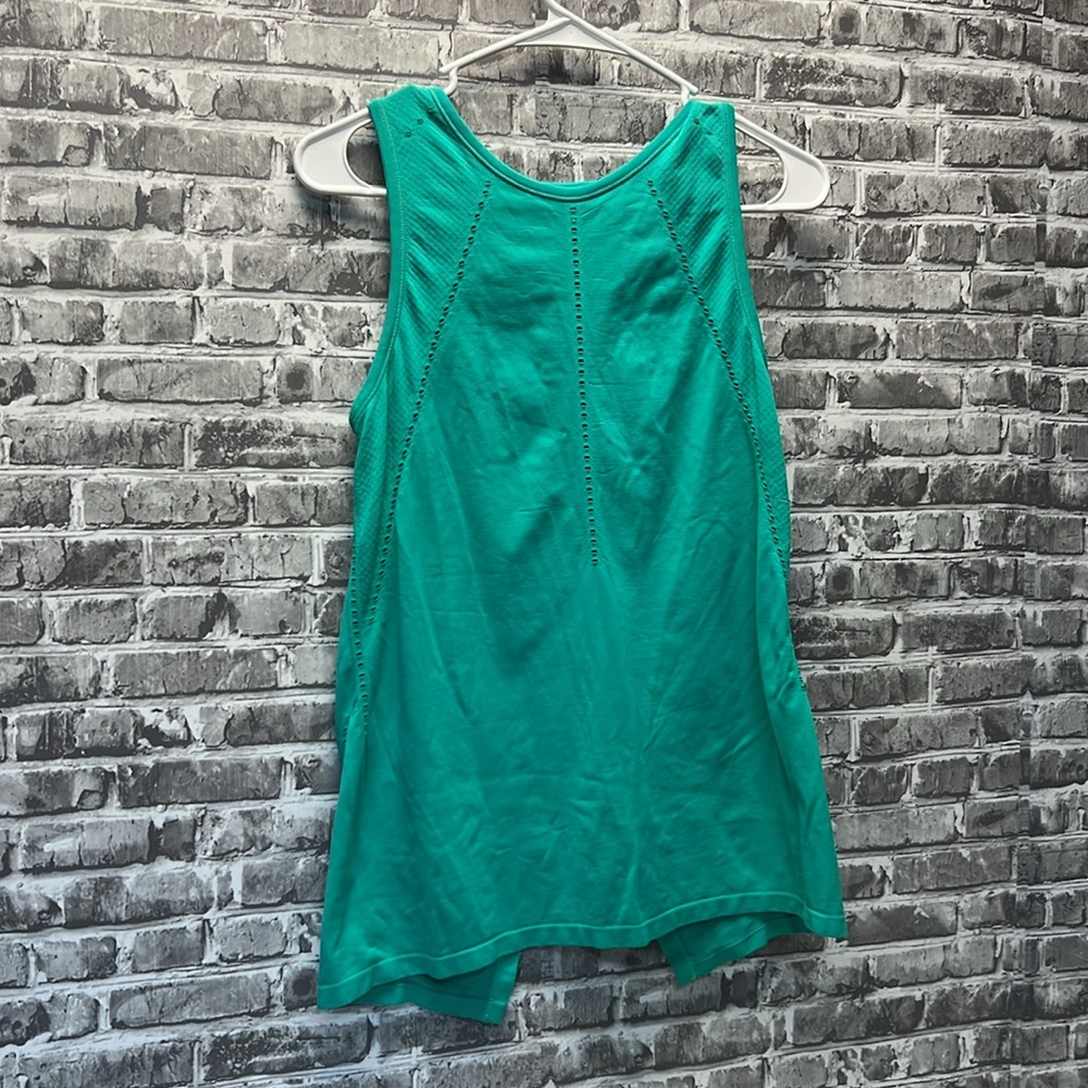 Athleta top - Picture 2 of 10
